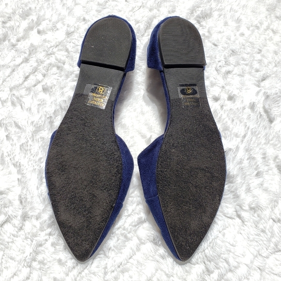 Heart in D Blue Suede Flats - Picture 3 of 5